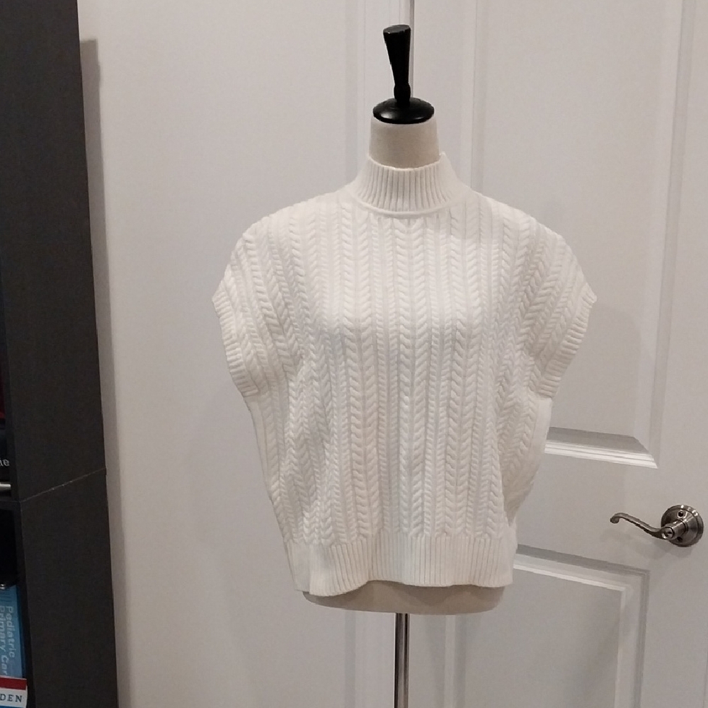 Banana Republic Cream Cable-Knit Mock Neck Vest